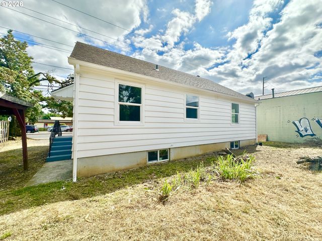 13533 Se DIVISION St, Portland, OR 97236