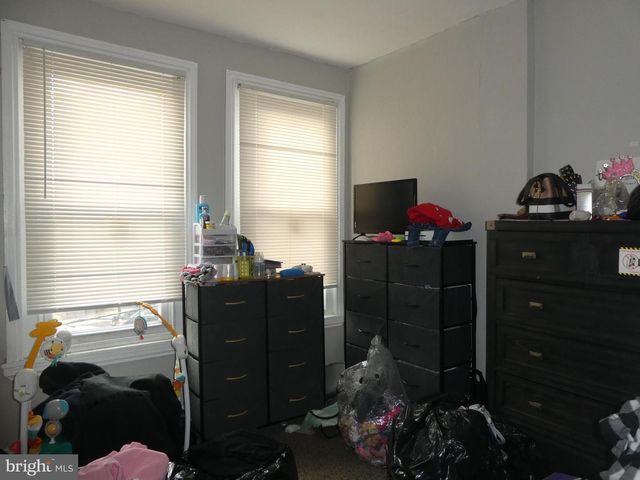 2070 BELLMORE AVE, Philadelphia, PA 19134