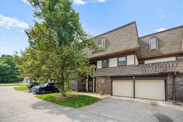 10130 Locust Street, Kansas City, MO 64131