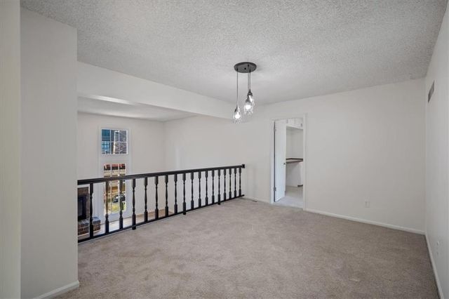 10130 Locust Street, Kansas City, MO 64131