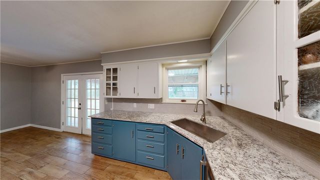 146 Rogers Circle Drive, Springdale, AR 72764