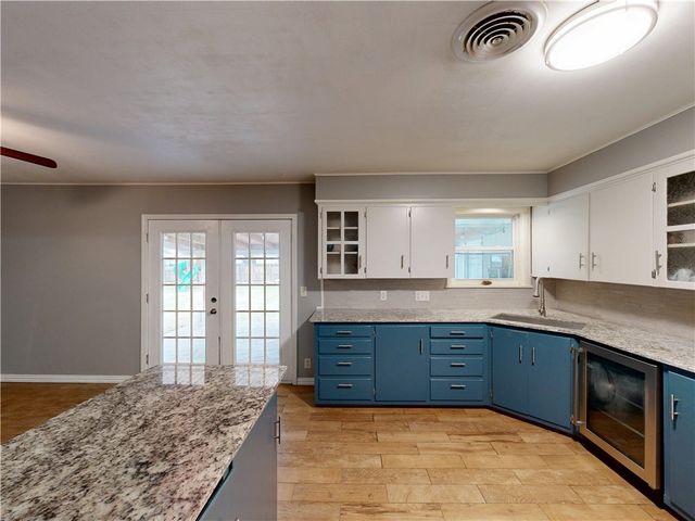 146 Rogers Circle Drive, Springdale, AR 72764