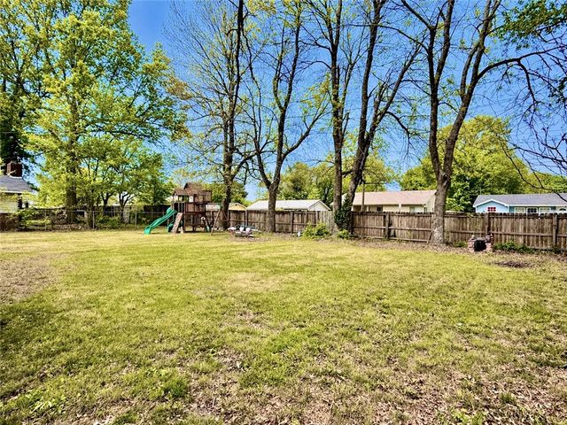 146 Rogers Circle Drive, Springdale, AR 72764