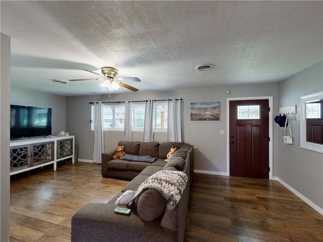 146 Rogers Circle Drive, Springdale, AR 72764