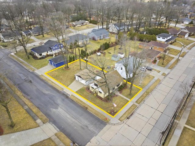 1402 N 21st STREET, Manitowoc, WI 54220