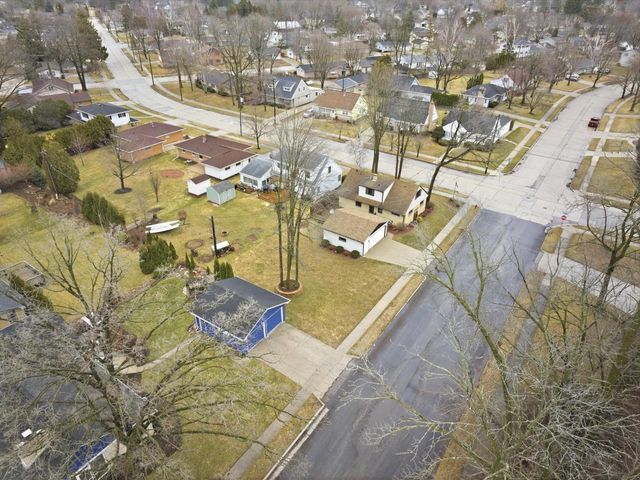 1402 N 21st STREET, Manitowoc, WI 54220