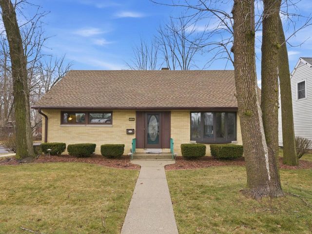 1402 N 21st STREET, Manitowoc, WI 54220