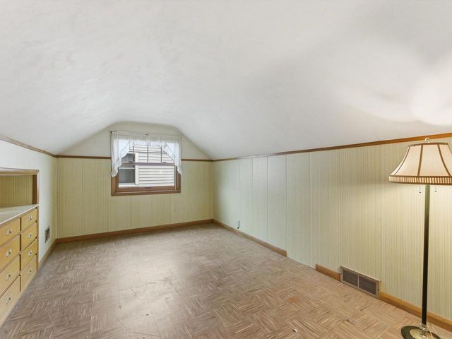 1402 N 21st STREET, Manitowoc, WI 54220