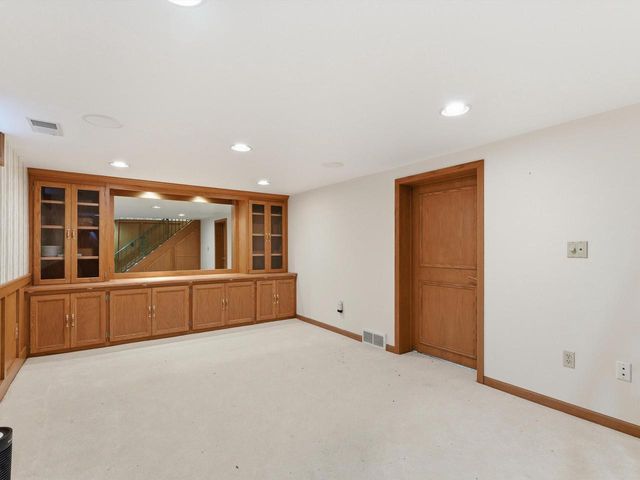 1402 N 21st STREET, Manitowoc, WI 54220