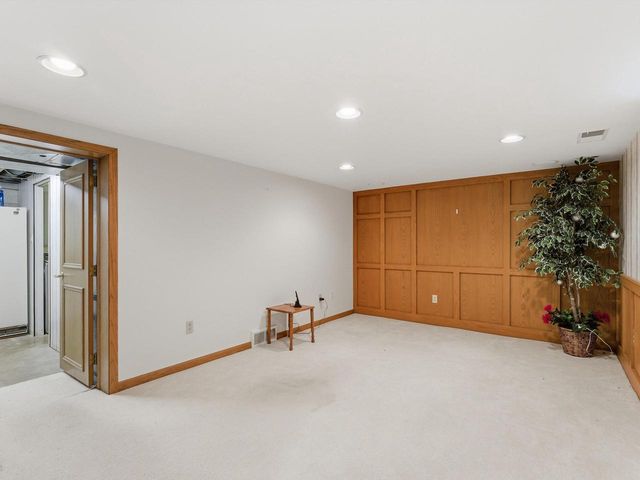 1402 N 21st STREET, Manitowoc, WI 54220