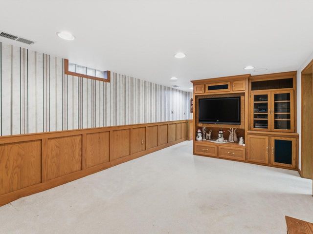 1402 N 21st STREET, Manitowoc, WI 54220