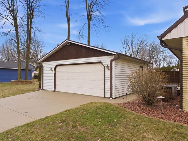 1402 N 21st STREET, Manitowoc, WI 54220