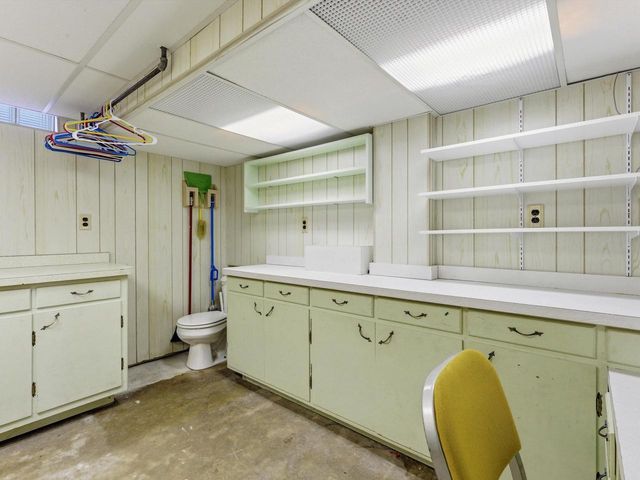 1402 N 21st STREET, Manitowoc, WI 54220