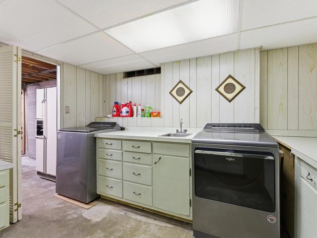 1402 N 21st STREET, Manitowoc, WI 54220