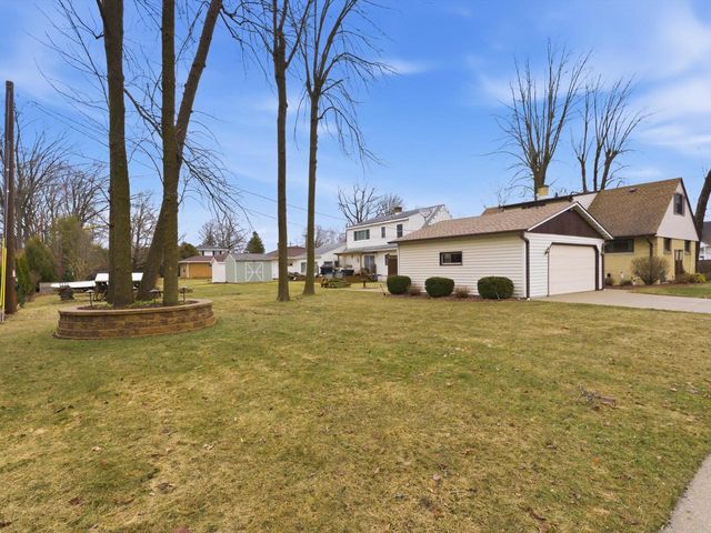 1402 N 21st STREET, Manitowoc, WI 54220