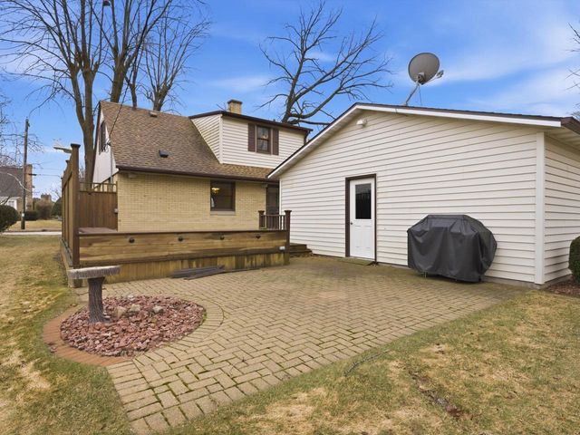 1402 N 21st STREET, Manitowoc, WI 54220