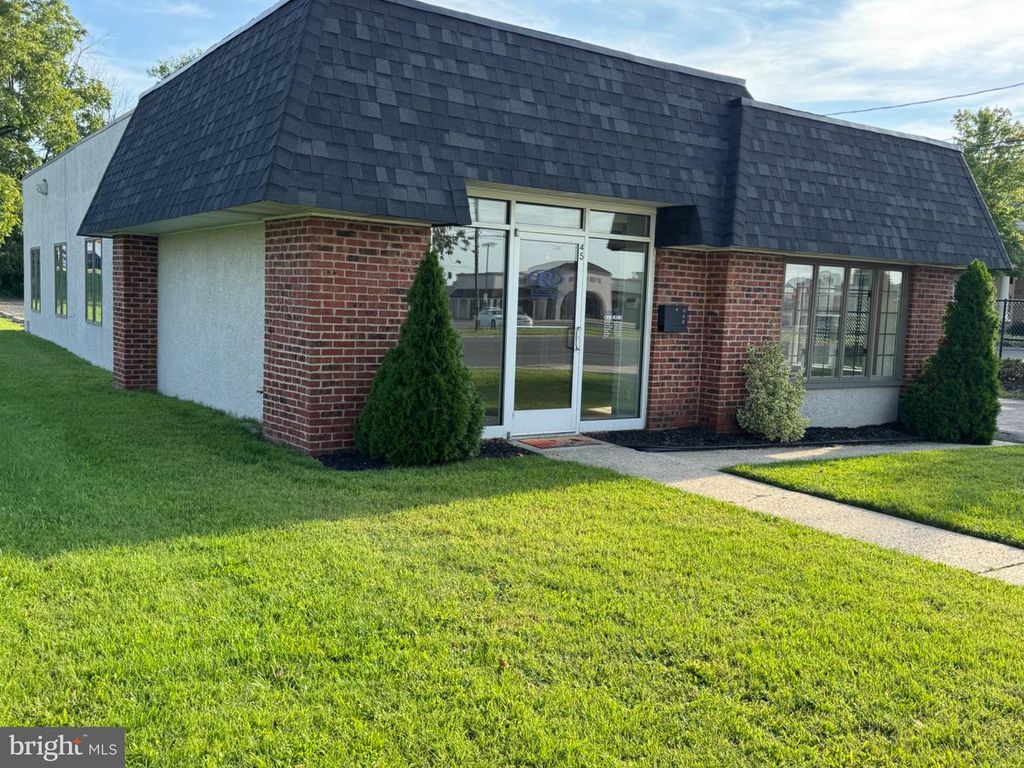 45 W LANDIS AVE, VINELAND, NJ 08360 — photo 2