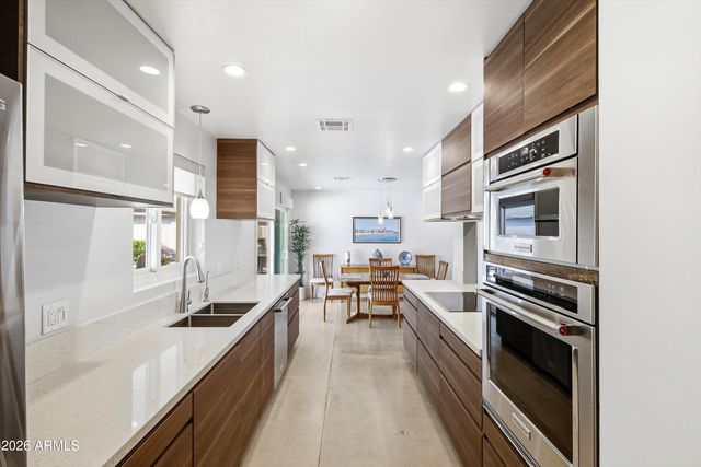 1142 W VERMONT Avenue, Phoenix, AZ 85013