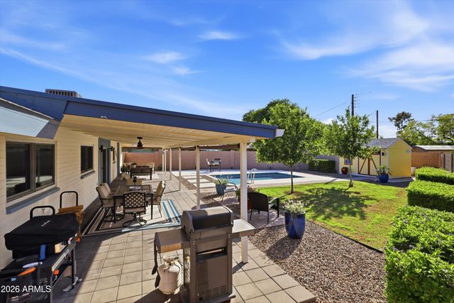 1142 W VERMONT Avenue, Phoenix, AZ 85013
