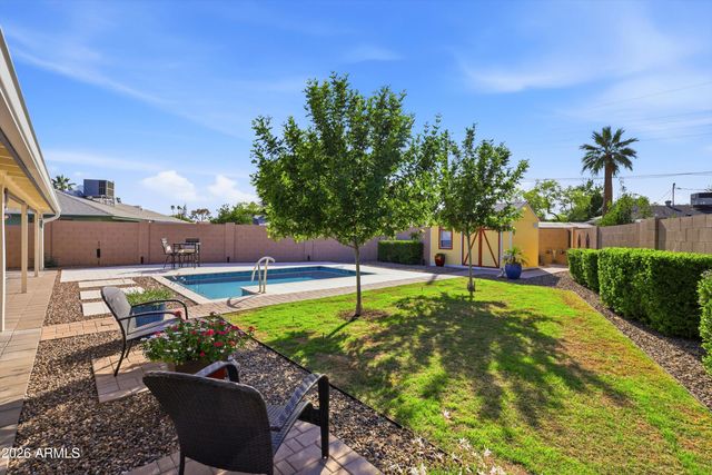 1142 W VERMONT Avenue, Phoenix, AZ 85013