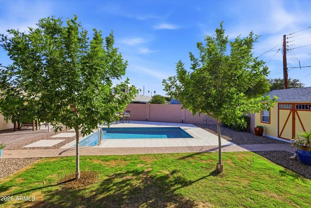 1142 W VERMONT Avenue, Phoenix, AZ 85013