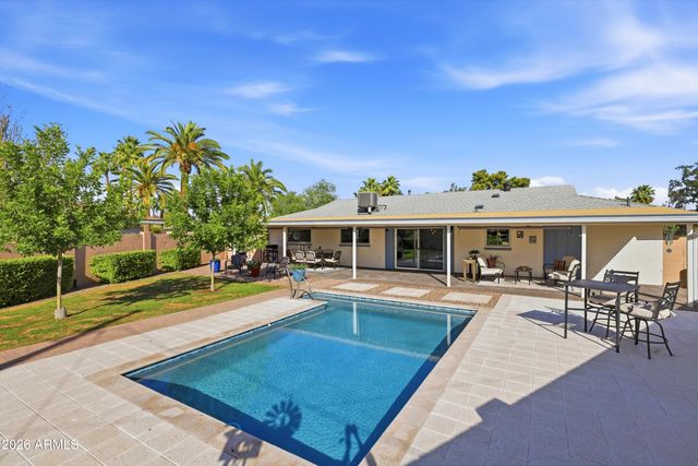 1142 W VERMONT Avenue, Phoenix, AZ 85013
