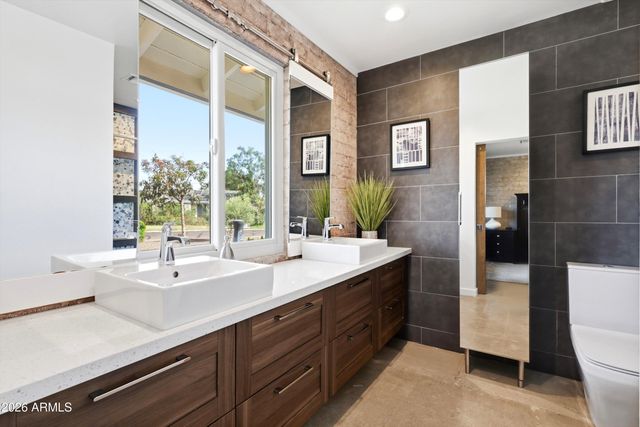 1142 W VERMONT Avenue, Phoenix, AZ 85013