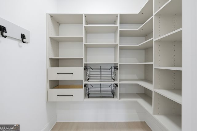 385 Huron Lane, Hoschton, GA 30548