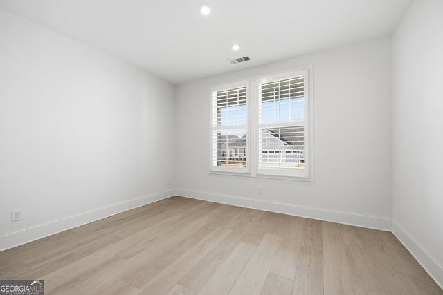 385 Huron Lane, Hoschton, GA 30548