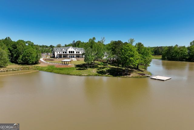 385 Huron Lane, Hoschton, GA 30548