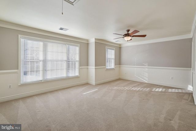 25730 S S VILLAGE DR, Chantilly, VA 20152