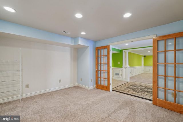 25730 S S VILLAGE DR, Chantilly, VA 20152