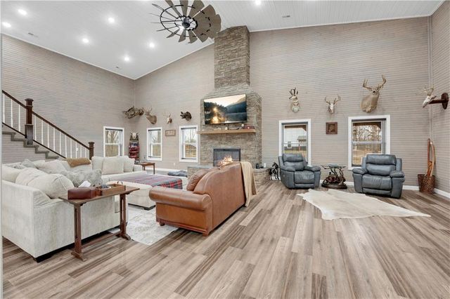 26192 Georgetown Avenue, Warsaw, MO 65355