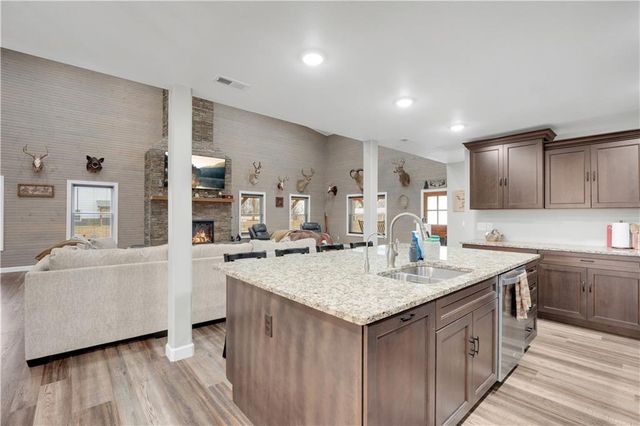 26192 Georgetown Avenue, Warsaw, MO 65355