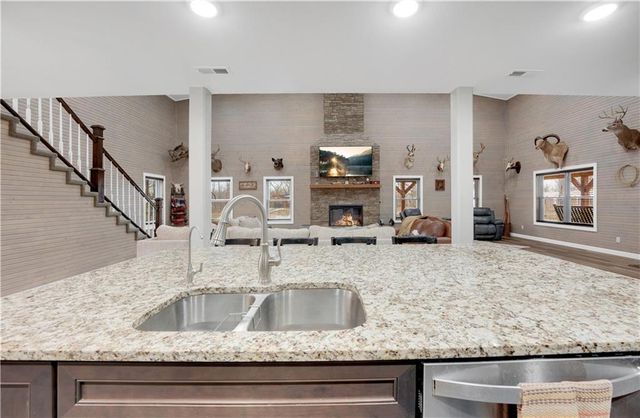 26192 Georgetown Avenue, Warsaw, MO 65355