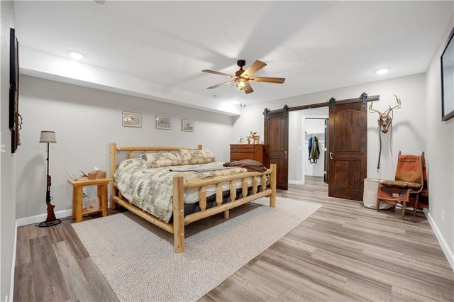 26192 Georgetown Avenue, Warsaw, MO 65355