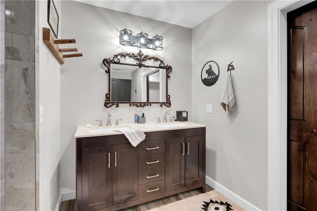 26192 Georgetown Avenue, Warsaw, MO 65355