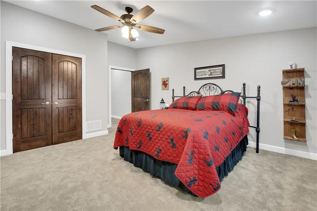 26192 Georgetown Avenue, Warsaw, MO 65355