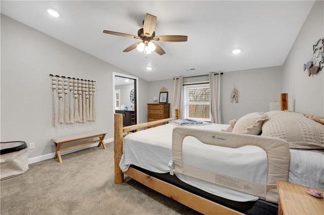 26192 Georgetown Avenue, Warsaw, MO 65355