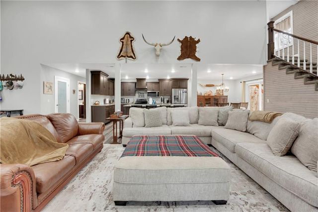 26192 Georgetown Avenue, Warsaw, MO 65355