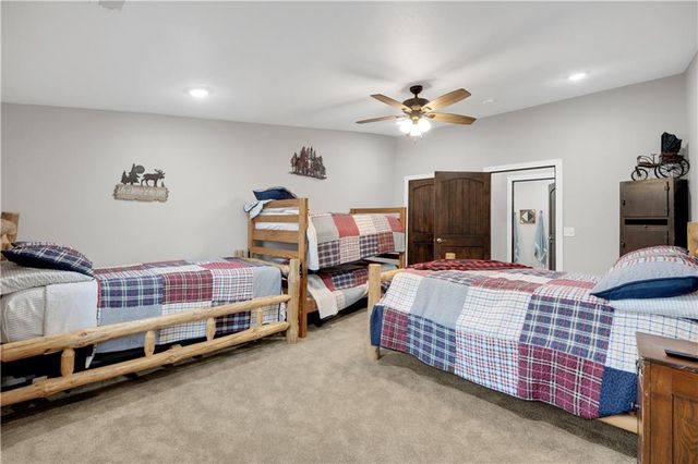 26192 Georgetown Avenue, Warsaw, MO 65355