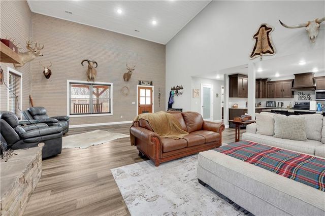 26192 Georgetown Avenue, Warsaw, MO 65355