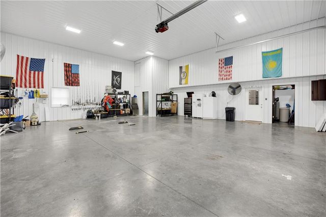 26192 Georgetown Avenue, Warsaw, MO 65355