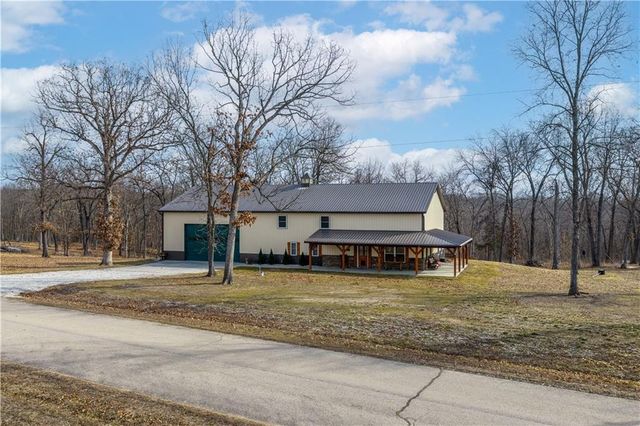 26192 Georgetown Avenue, Warsaw, MO 65355