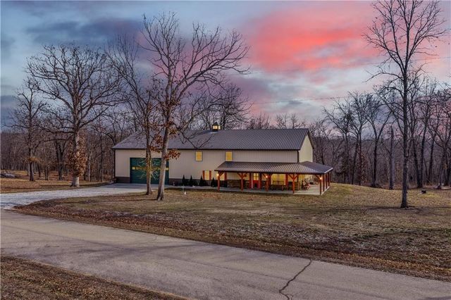 26192 Georgetown Avenue, Warsaw, MO 65355