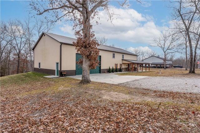 26192 Georgetown Avenue, Warsaw, MO 65355