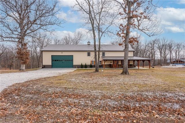 26192 Georgetown Avenue, Warsaw, MO 65355