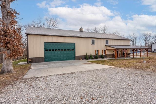 26192 Georgetown Avenue, Warsaw, MO 65355