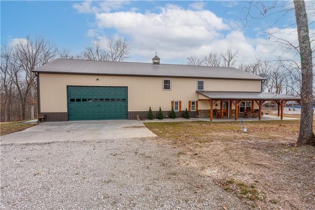 26192 Georgetown Avenue, Warsaw, MO 65355