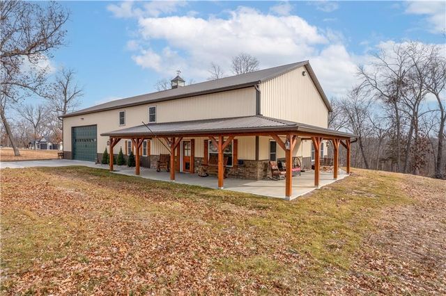 26192 Georgetown Avenue, Warsaw, MO 65355